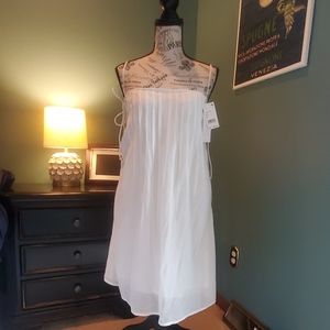 White resort style 👗